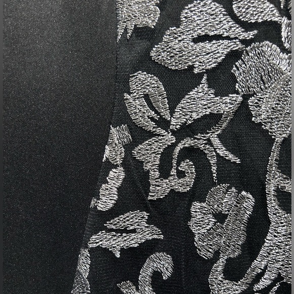 Black midi dress with silver threading - Picture 3 of 4